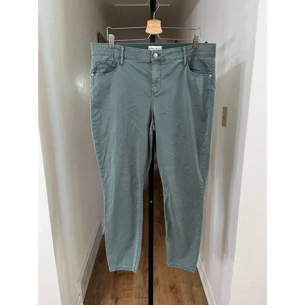 EUC Ava & Viv Women's Plus Size Pants Casual Fit Light Green